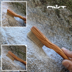 Scorace – Nut Brushes – Spazzole da arrampicata – climbing brushes – bouldering – uso
