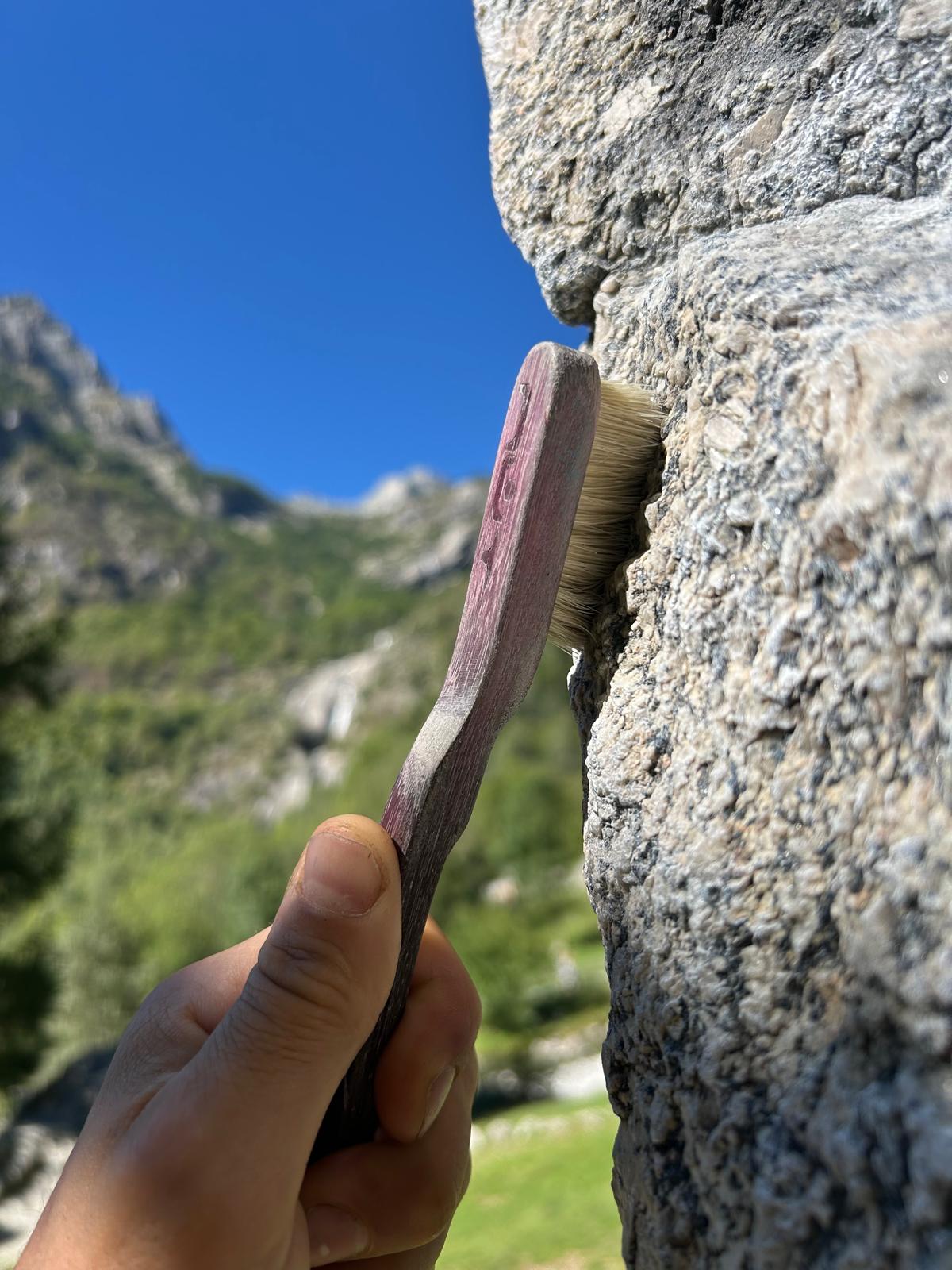 Nut Climbing Brushes – Varazze – Campo 2